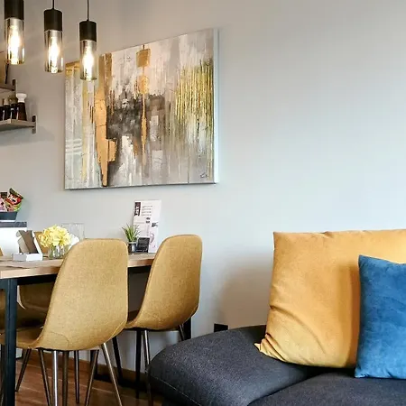 Apartment Modern Comfort Near Airport, The Mall, Techpark By Keybox