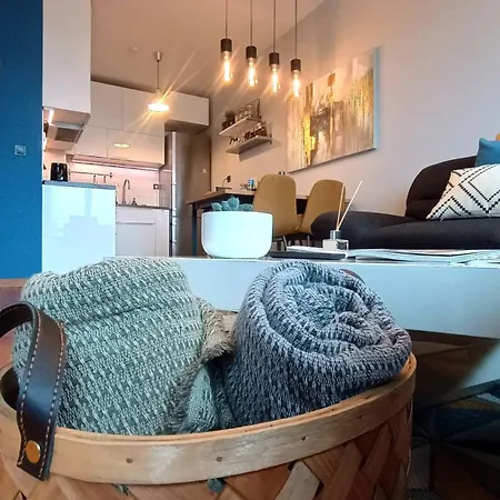 Appartamento Modern Comfort Near Airport, The Mall, Techpark By Keybox