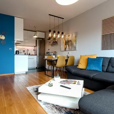 Modern Comfort Near Airport, The Mall, Techpark By Keybox Appartamento Sofia